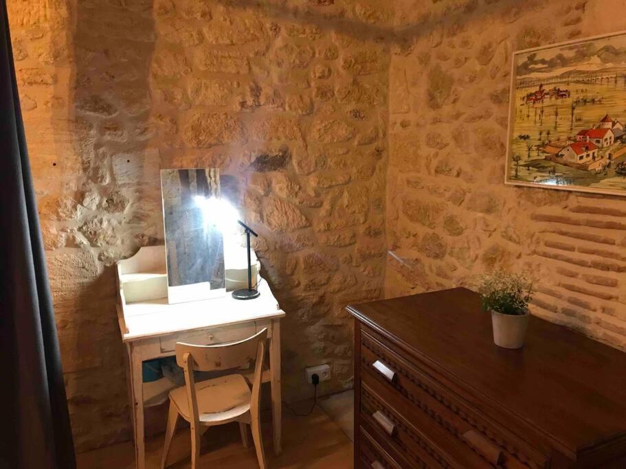 La Maison Du Puit Castels Buitenkant foto
