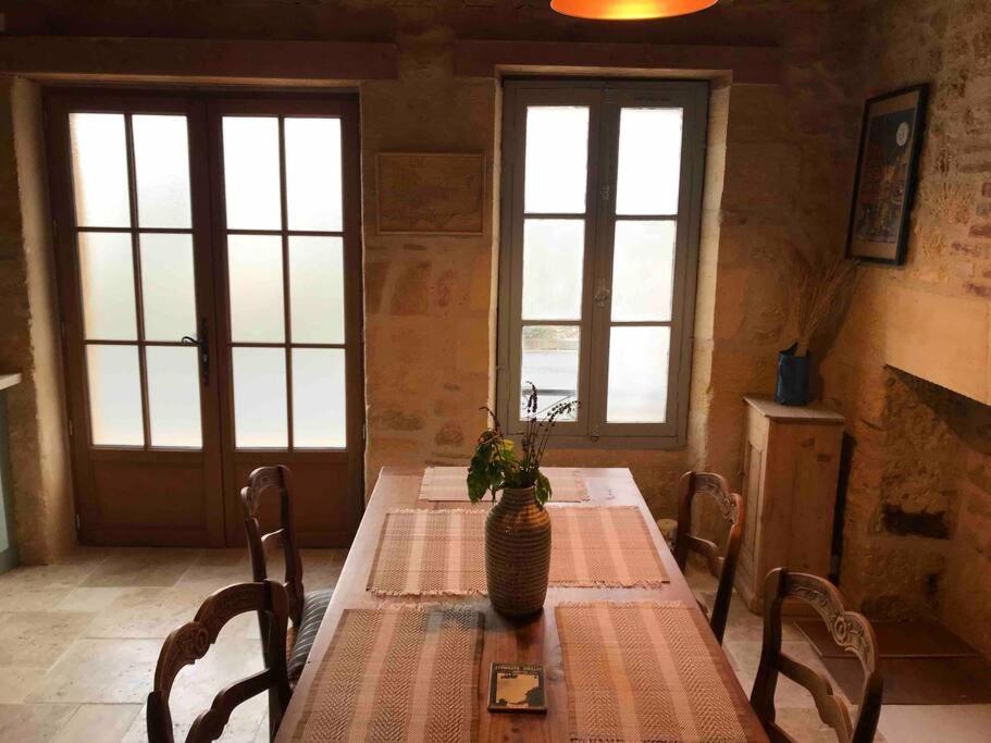La Maison Du Puit Castels Buitenkant foto